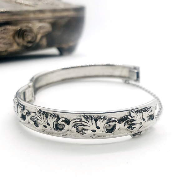 Vintage Whiting & Davis Co hinged bangle bracelet - Picture 9 of 12
